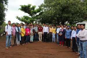 Dr-Hulas-Pathak-with-incubates-at-VNR-farms-Durg